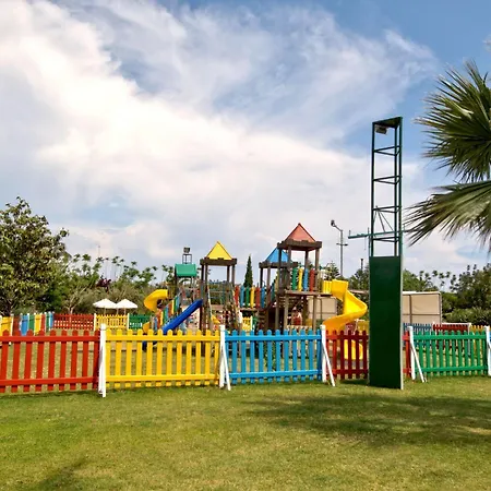 מלון Village Turkiye סאריגרמה